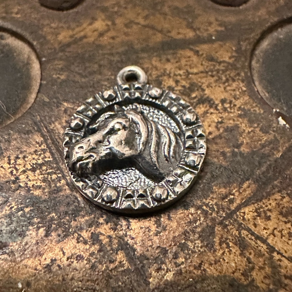 Retired James Avery Rare Horse Head Charm or Pendant Petite Size 925 Sterling! - Picture 3 of 6